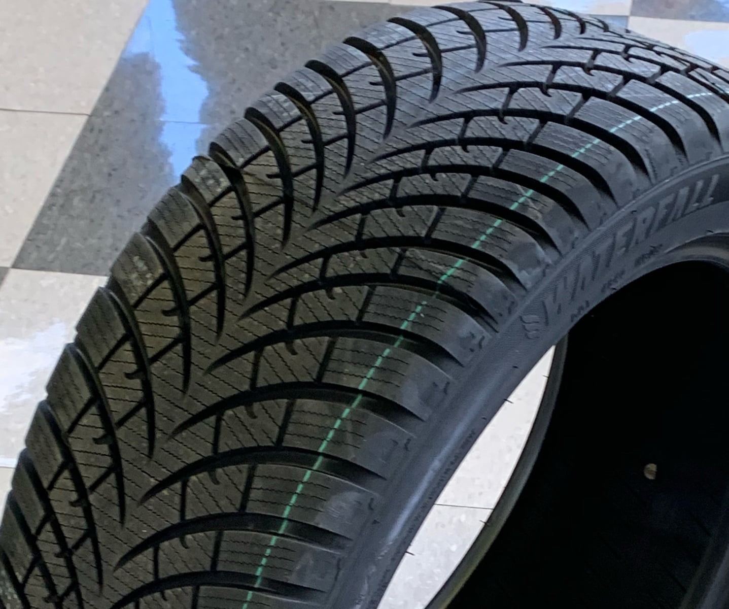 215/55R17 94V Waterfall Snow Hill 3 Studless Winter Tire