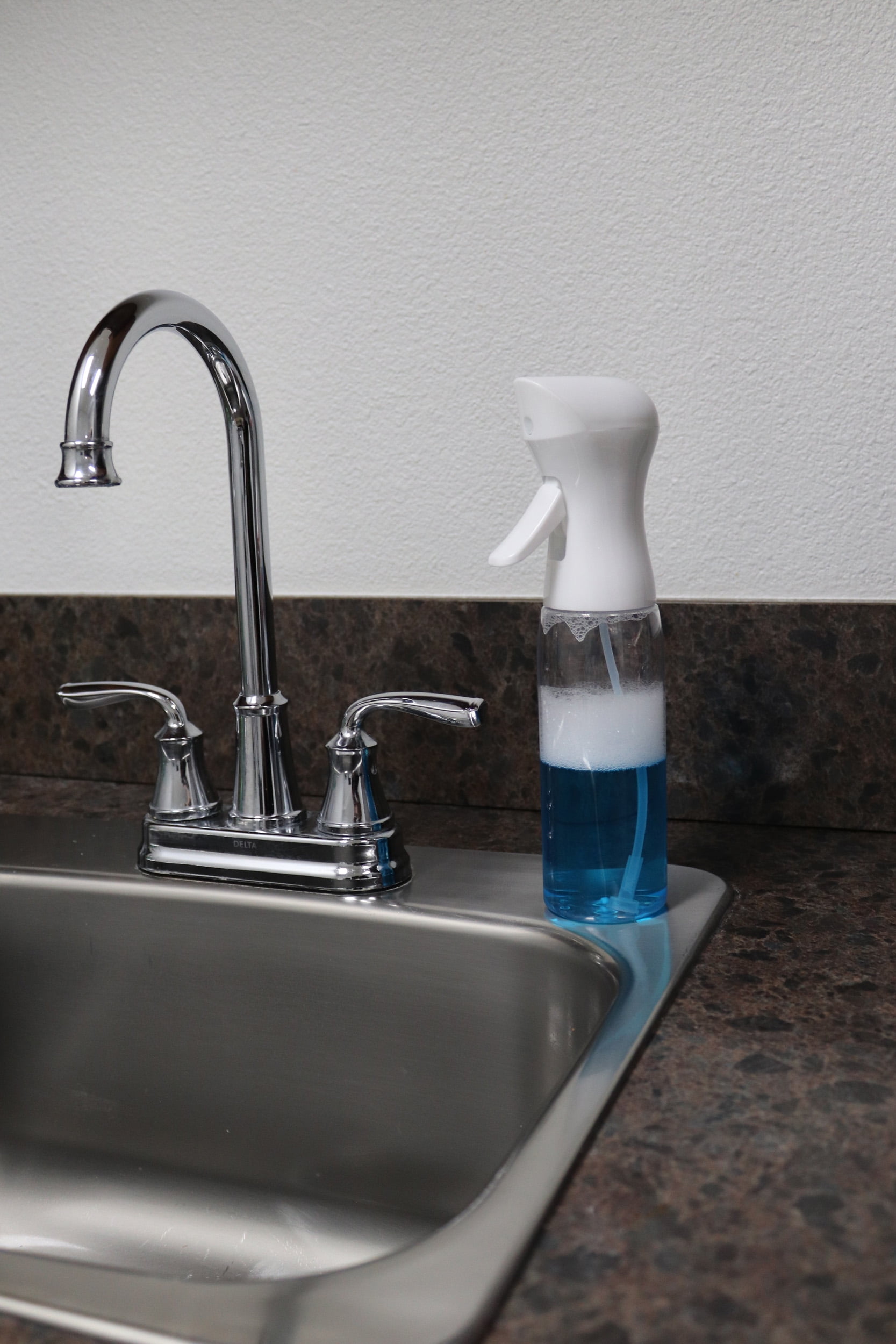 (2 pack) Mainstays Plastic Continuous Mister Spray Bottle, 2-Pack