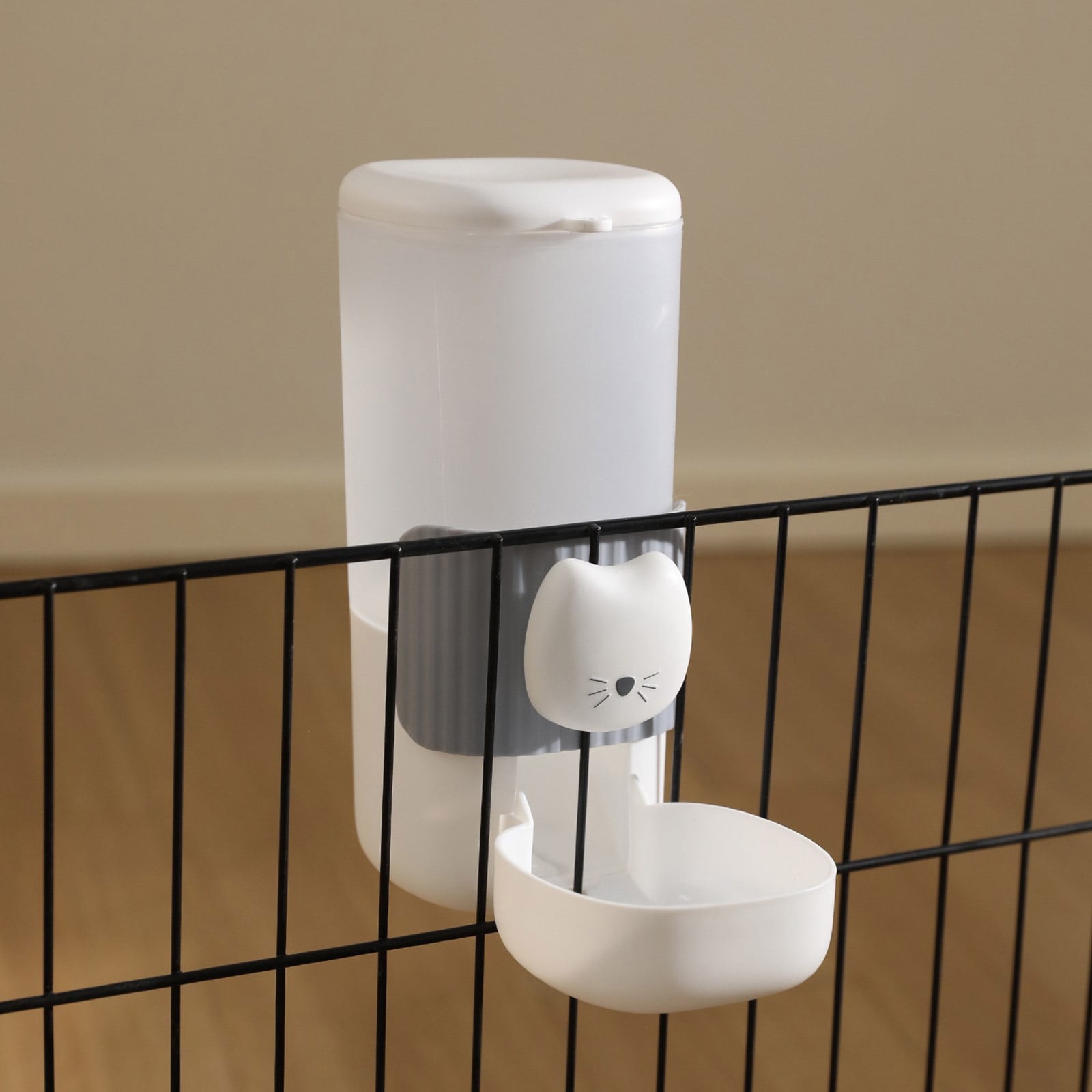 Automatic Dog Feeder Water Dispenser With Cartoon Cats Face Safe PP Easy Installation For Busy Owner Home Decors
