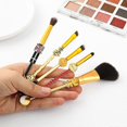 thumbnail image 3 of Pinceles de maquillaje de Anime Tokyo Revengers, accesorios de animación de color dorado, kit de brochas de maquillaje para cosplay, herramientas, regalos para fans, 3 of 5