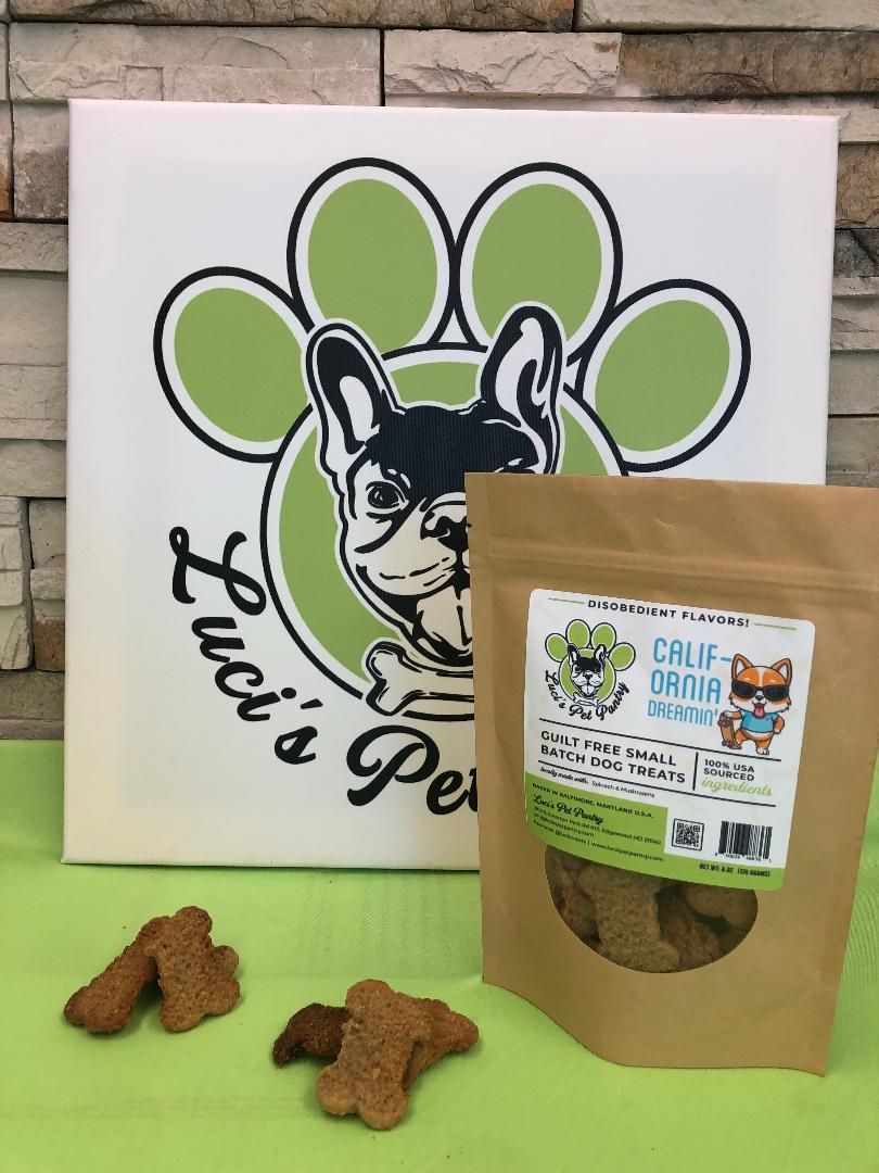 California Dreamin' "Spinach & Mushroom Biscuits" Homemade Dog & Puppy Treats! Gift Box with 4 - 6 oz. Treat Bags