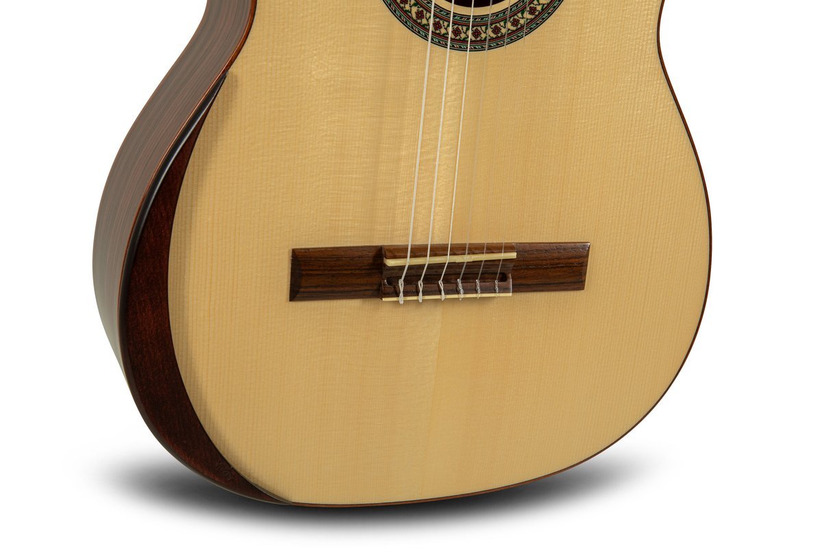Manuel Rodriguez Academia 60-S 4/4 Classical Guitar  Spruce Gloss w/ Armrest
