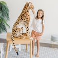 thumbnail image 2 of Peluche Guepardo Melissa Doug 2128 Gigante Realista, 2 of 5