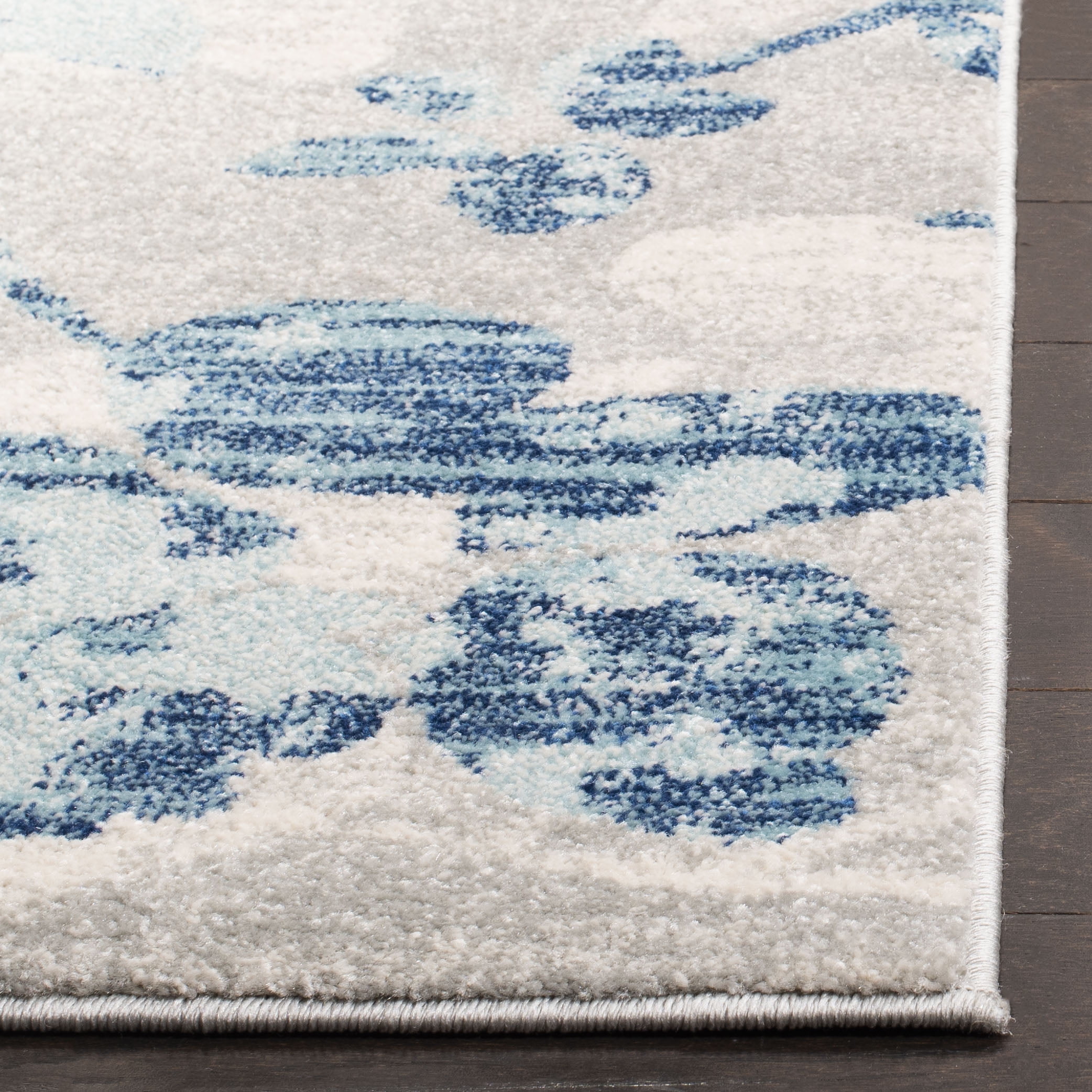 SAFAVIEH Evoke Pavel Floral Flowers Area Rug, Grey/Light Blue, 3' x 5'