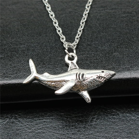 Popular Ornament Shark Pendant Necklace