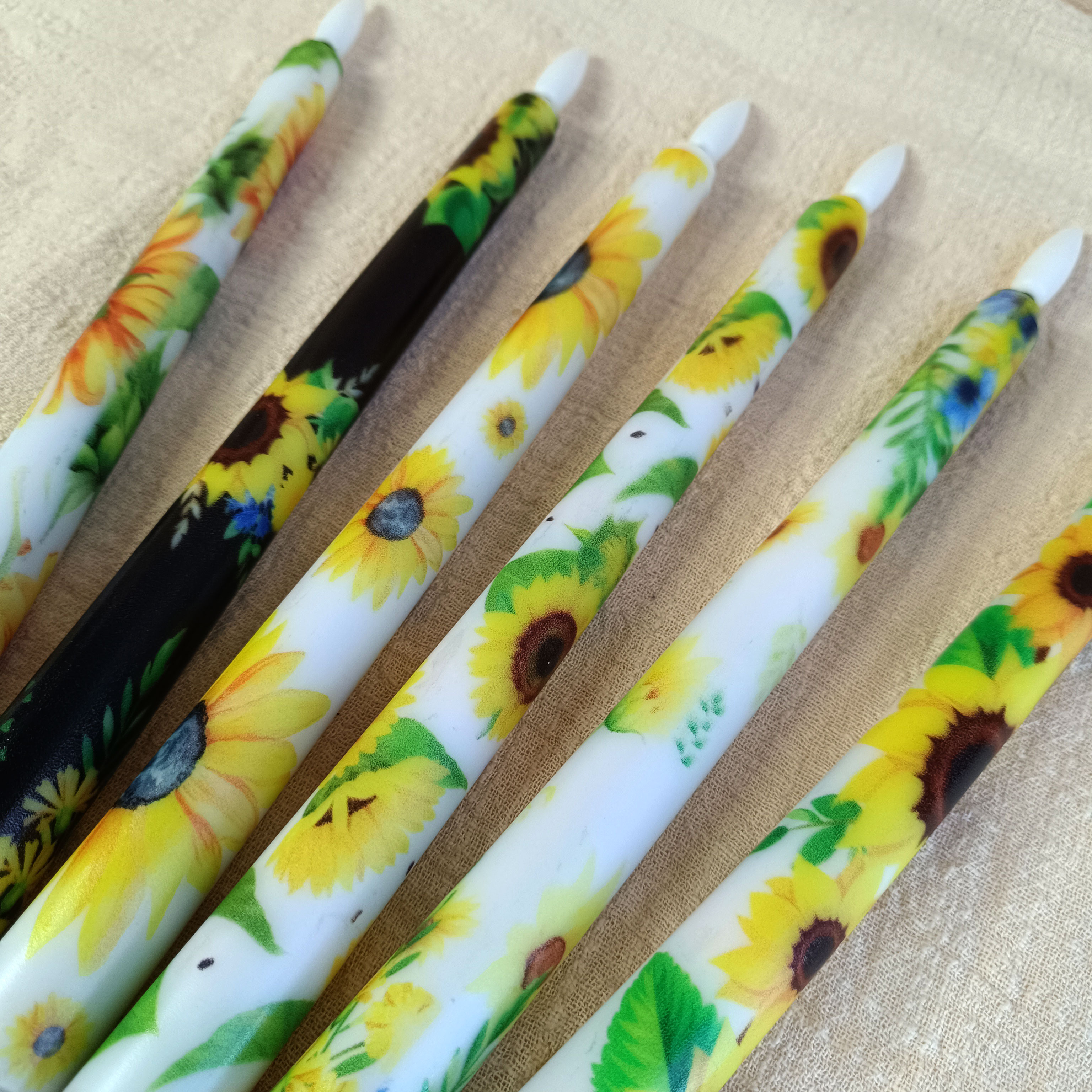 XINAOBAOLUO 6 PCS Sunflower Flameless Taper Candles Battery Operated LED Golden Bloom Decor Flameless Taper Candle Sticks Flower Home Decor
