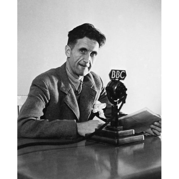 George Orwell (1903-1950). /Npseudonym Of Eric Blair. Romancier et Essayiste Anglais. Orwell Diffusant sur le Bbc à Londres en 1943. Affiche Imprimée par (24 x 36)
