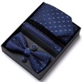 thumbnail image 4 of Conjunto de pajarita con patrón cuadrado para novio y padrino, caja de regalo, 4 of 6