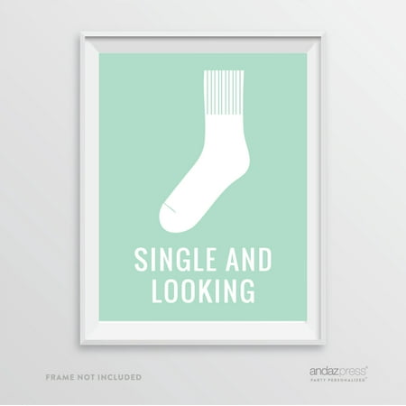 Single and Looking Sock Graphic, Mint Green Laundry Room Wall Art Decor Graphic (Best Laundry Room Decor)