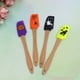 thumbnail image 5 of Juego de 4 espátulas de silicona para hornear de Halloween, espátulas antiadherentes para hornear, espátula flexible con mango de madera para cocinar/hornear Sincero Hogar, 5 of 6