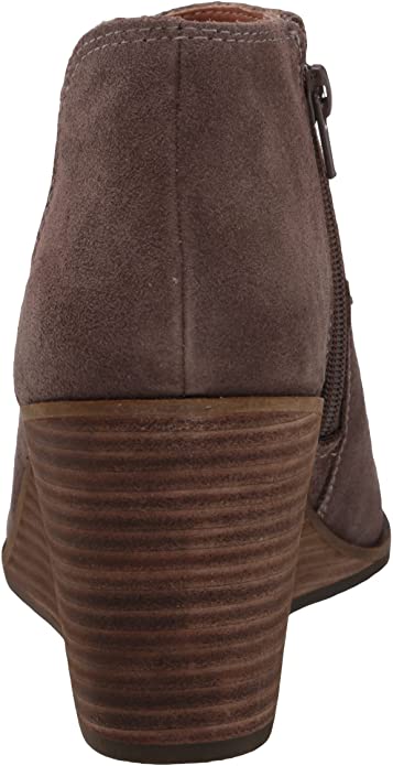 Lucky Brand Zollie Almond Toe Pull On 
