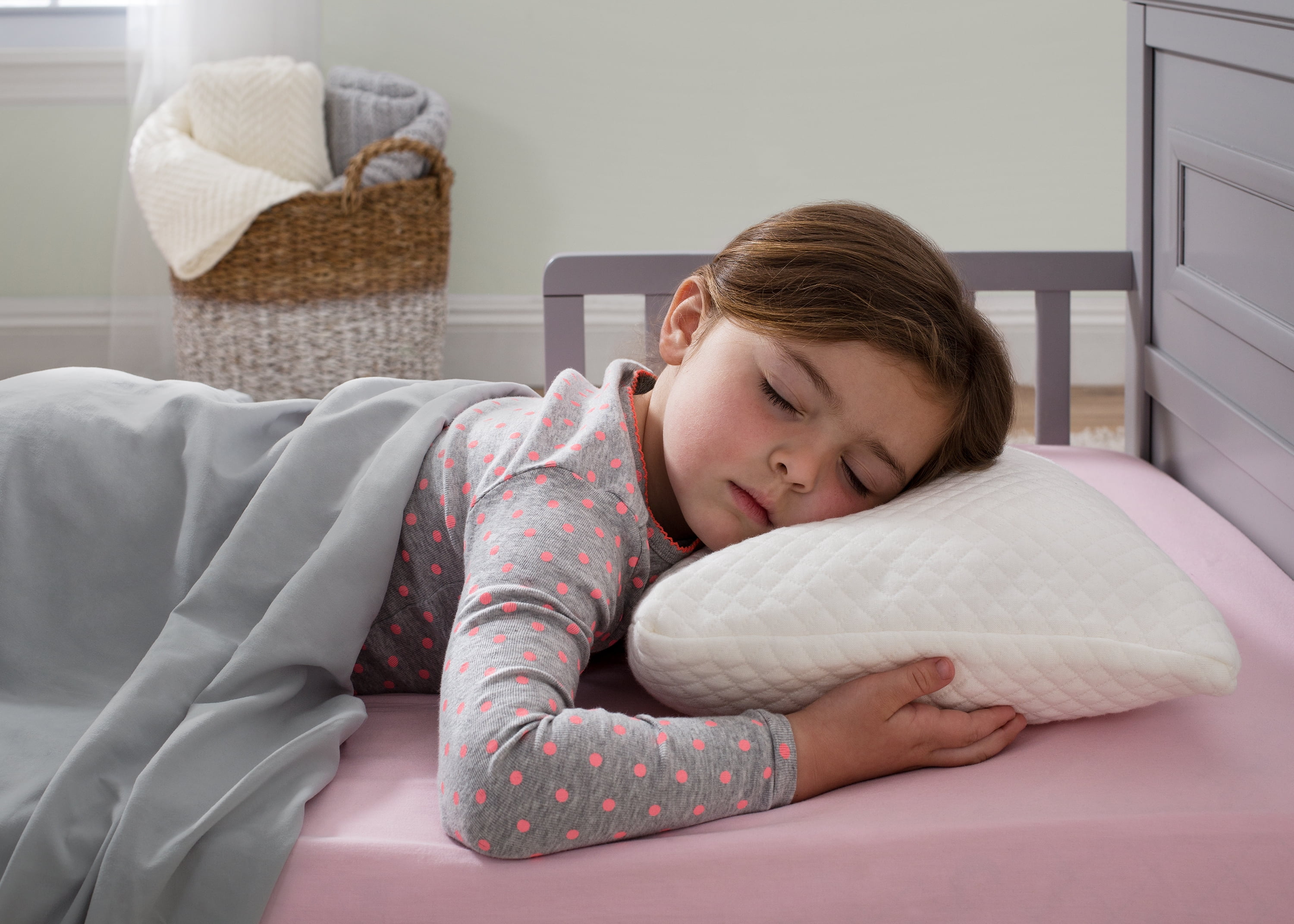 Simmons Kids Beautyrest Studio Toddler Memory Foam Pillow