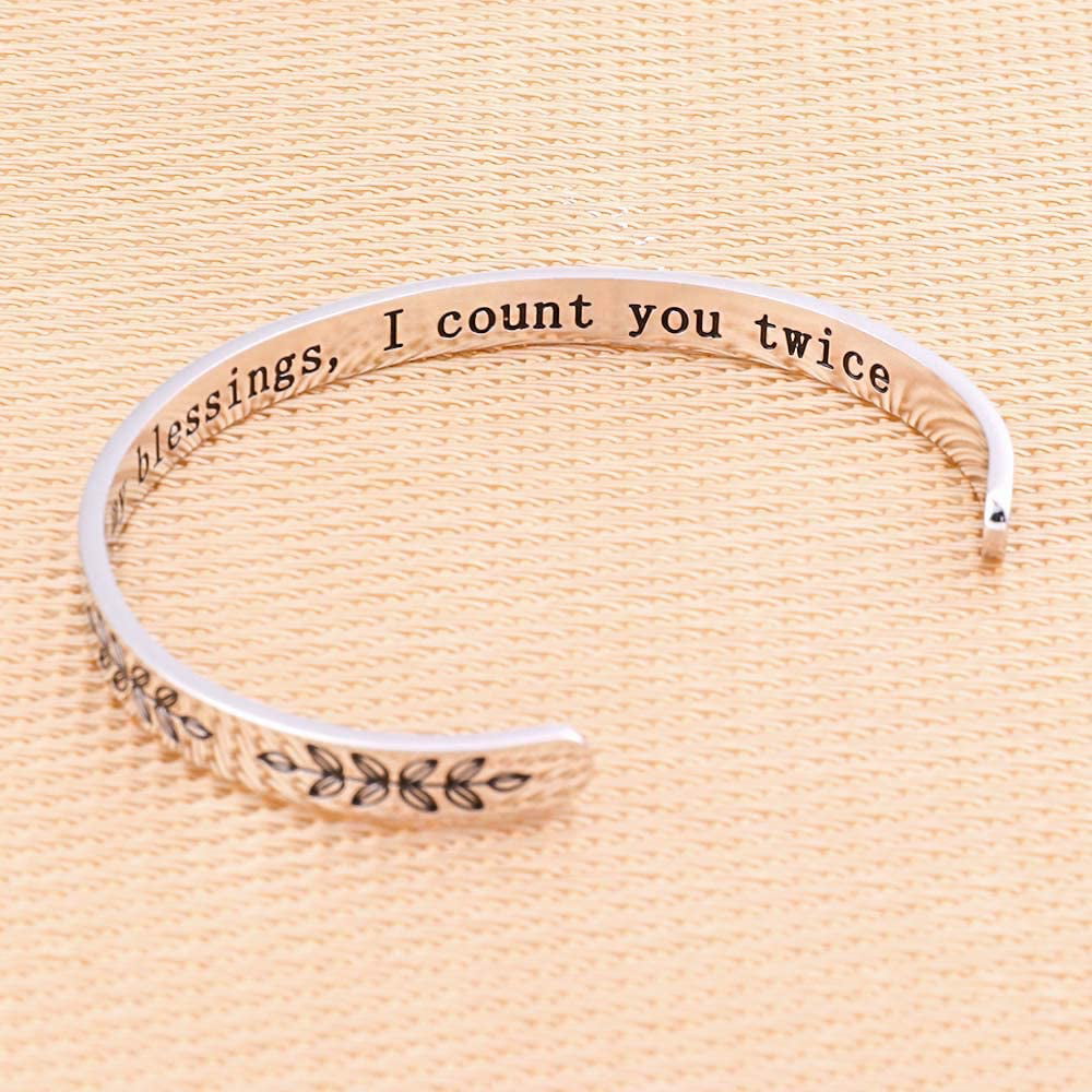 Engraved Quote Inspirational Bracelet Birthday Christmas Funny Gifts for Best Friend Coworkers Stainless Steel Jewelry Mom Sister Daughter Bracelets for Women Personalized Gifts Son Niece