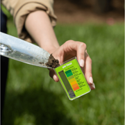 Jonathan Green Soil pH Test Kit for Lawns with Color Chart, Contains 10 Tests - Provides Results in Just 10 Minutes