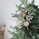 thumbnail image 5 of Adornos navideños, regalos navideños, simulación navideña, bayas doradas, ginkgo, arreglo floral, decoración navideña, diseño de escena, recortes de plástico, 5 of 6
