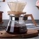 thumbnail image 4 of "Jarra de vidrio premium para café de 400ml con mango de madera y escala de medición clara - Diseño moderno y fácil de limpiar", 4 of 6
