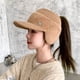 thumbnail image 2 of Gorro de mujer para otoño e invierno, con parte superior vacía, grueso, con protección para las orejas, cálido, estilo coreano, para exteriores, resistente al frío, de lana de punto, moderno, 2 of 5