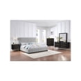thumbnail image 6 of Meridian Furniture Lucia Grey Linen Textured Fabric King Bed, 6 of 12