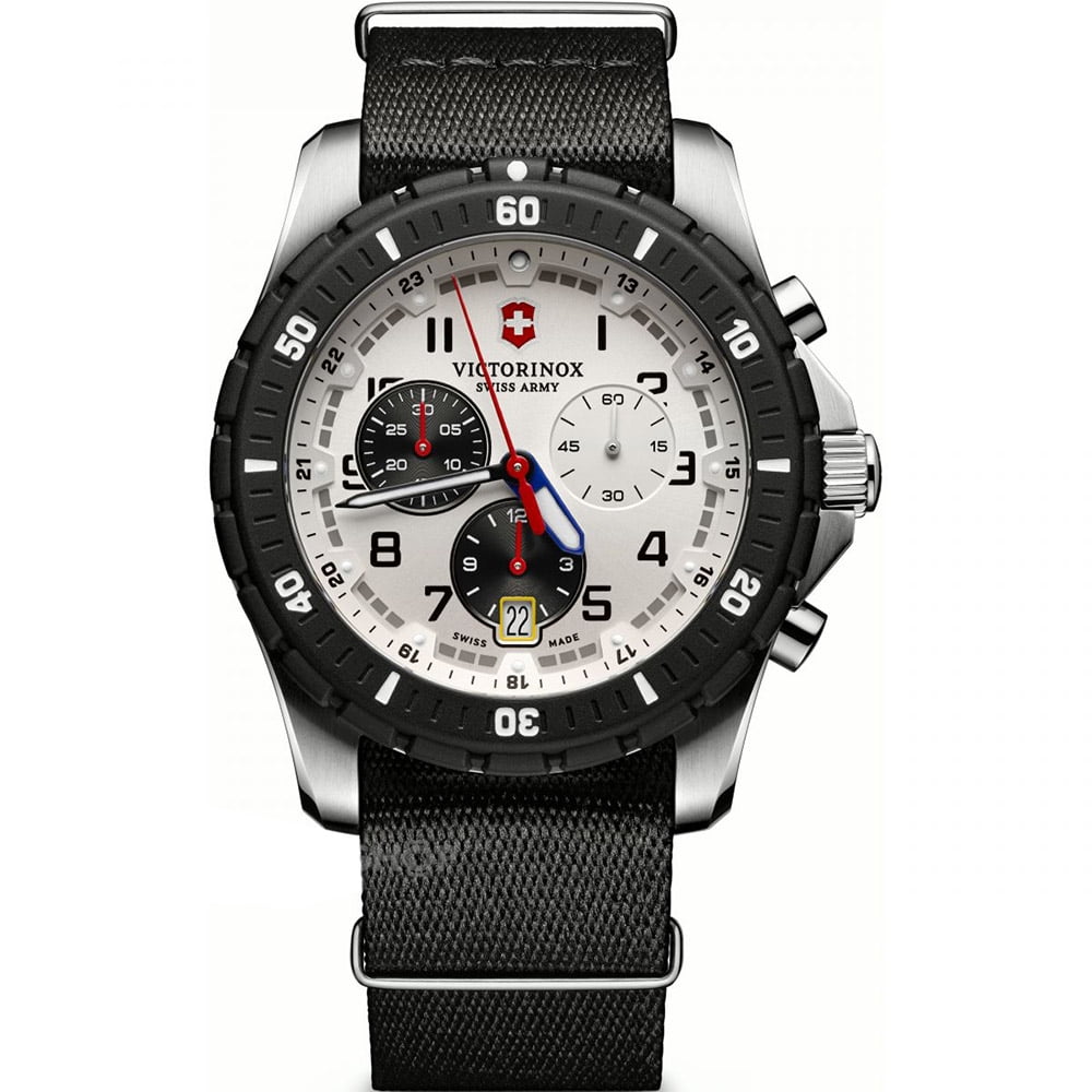 victorinox swiss army men's maverick chronograph watch