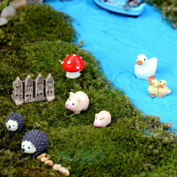 Naierhg 1 Set Micro Ornaments Unique Fadeless Waterproof Miniature Model for Decorating