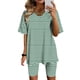 thumbnail image 2 of Blusas para las Mujeres Casual Impreso Cuello en V Manga Corta Blusa Pantalones Cortos, Conjuntos de Ropa para las Mujeres, 2 of 4