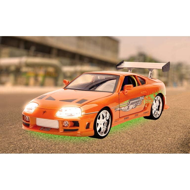 ミニカー FAST&FURIOUS 1993 TOYOTA SUPRA 1/18 Fast & Furious 1:18 Toyota Supra Die-cast Car & 3