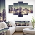 thumbnail image 1 of Panorama Nocturne NYC Noir et Blanc - Blanc, 1 of 3