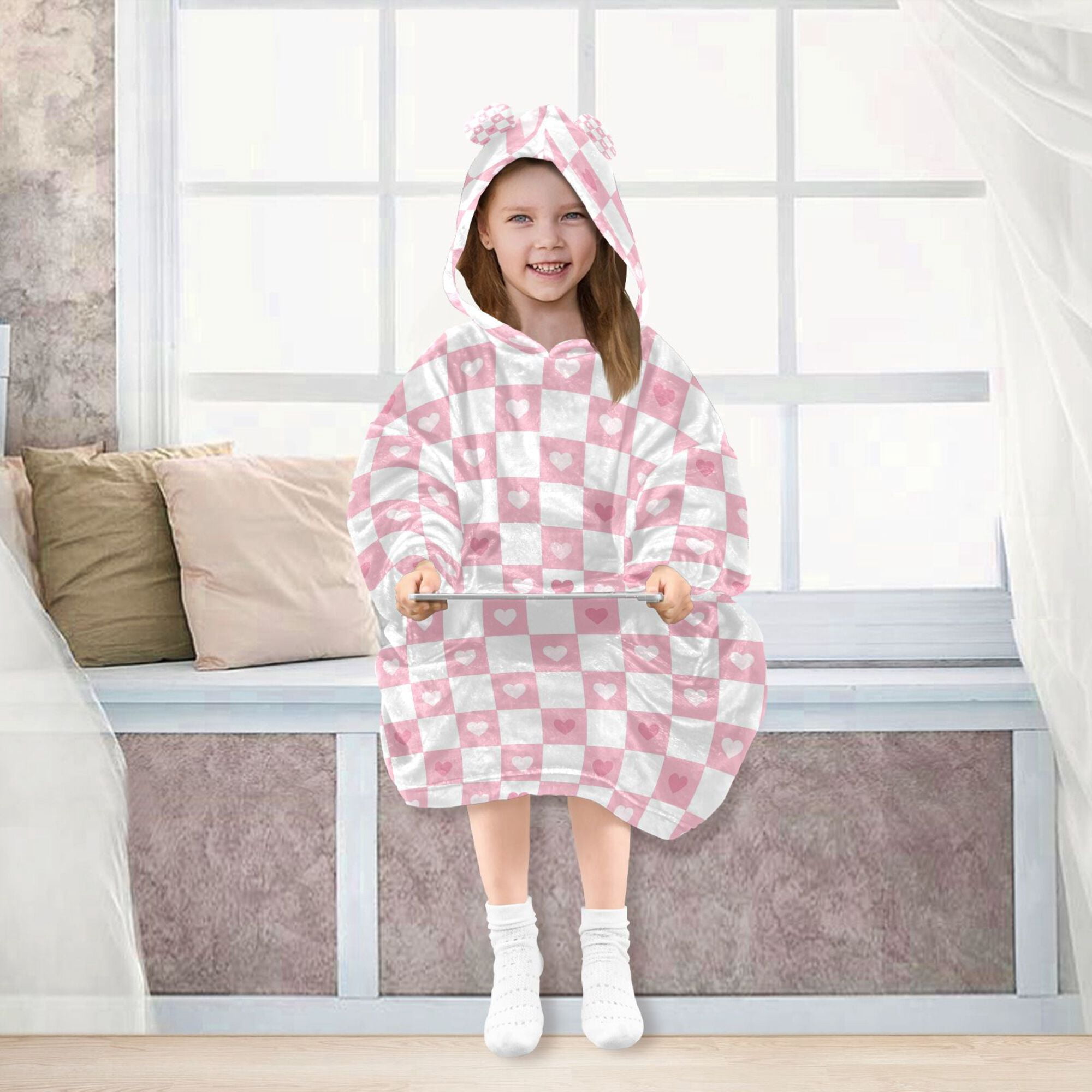 FORMRS Wearable Blanket Hoodie with Sleeves for Kids Cozy Flannel Sweatshirt, Pink Checkered Heart