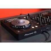 Pioneer DJ DDJ-FLX4 2-Channel Controller with Clutch CL-SG3BT Sonic Groove 3.5 Desktop Monitor Speakers Starter Package