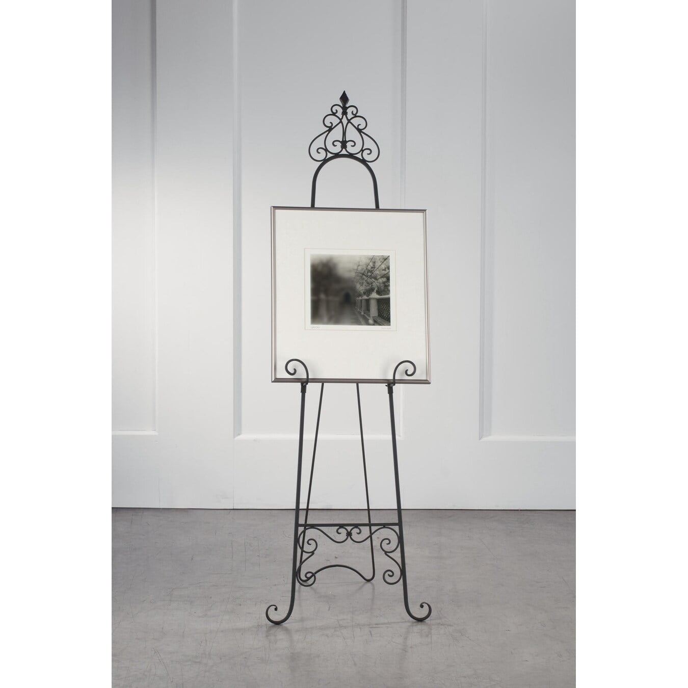 Tripar International 19847 Black Parisian Metal Floor Easel