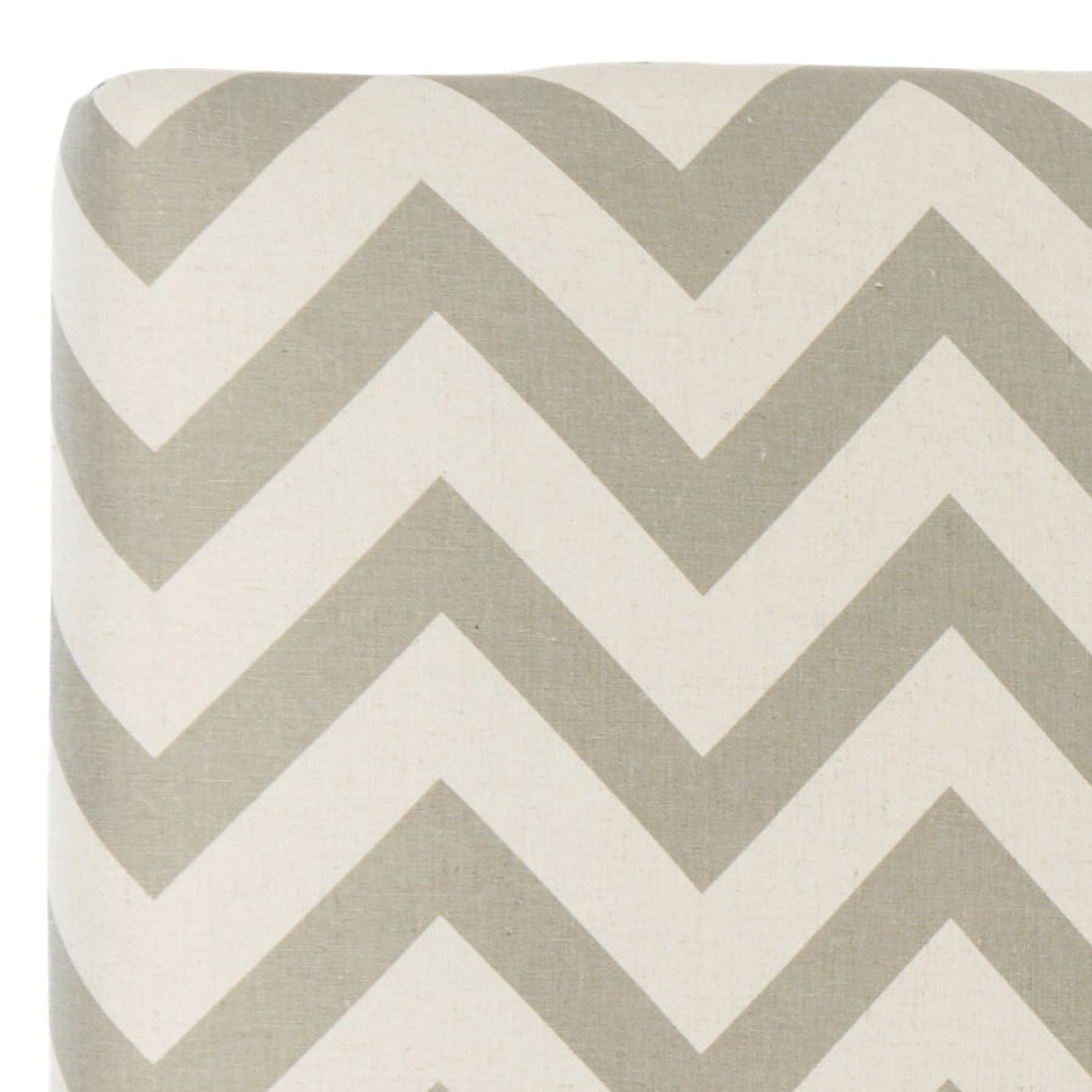 SAFAVIEH Ziggy Chevron Stripes Upholstered Headboard, Queen, Grey/White Zig Zag