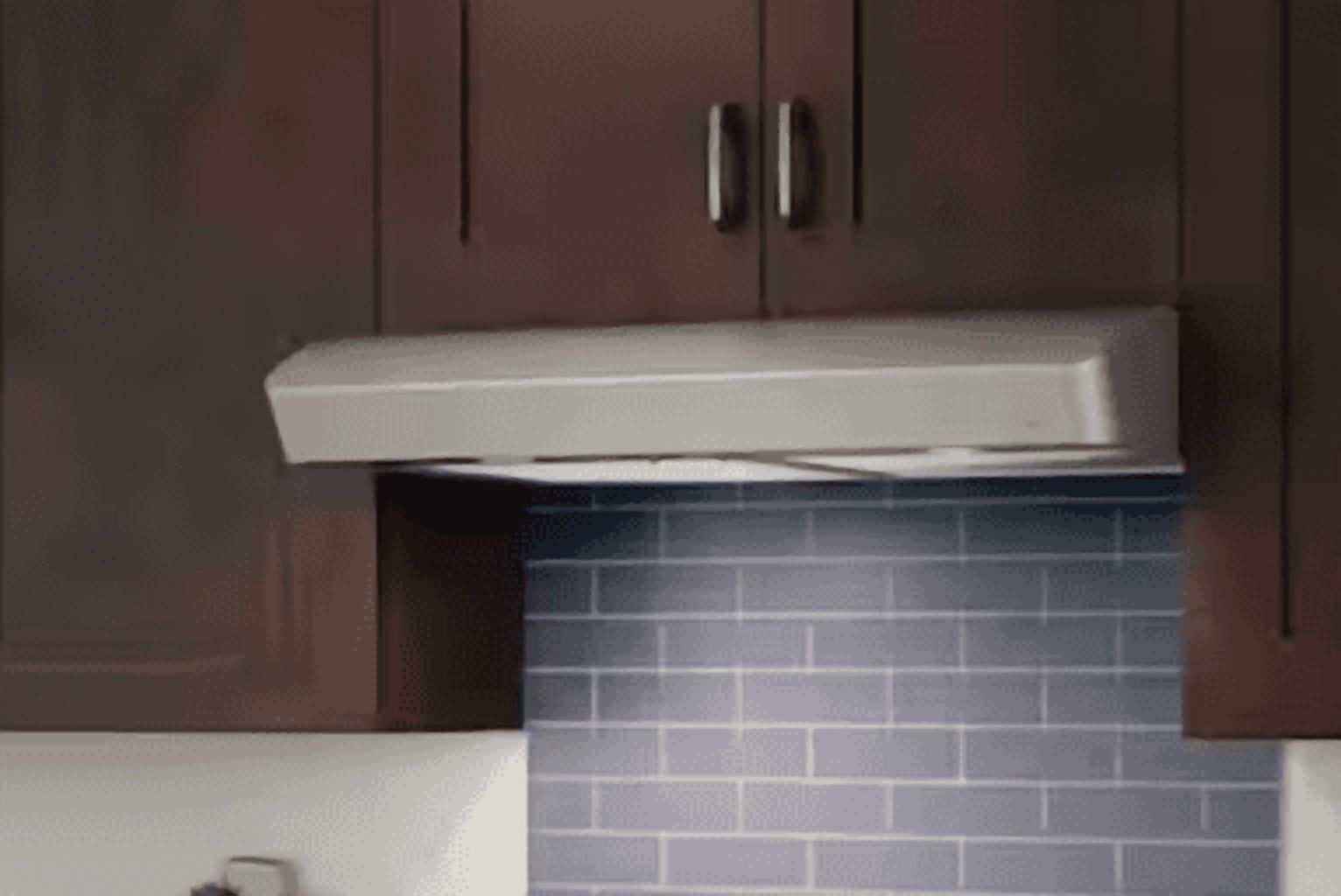 Broan Mantra 30inch 375 CFM Under Cabinet Range Hood Stainless Steel