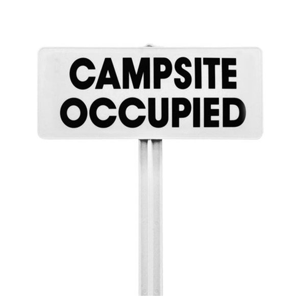 EverMark SSKT04-05 Camping Occupé Panneau avec Piquet Blanc
