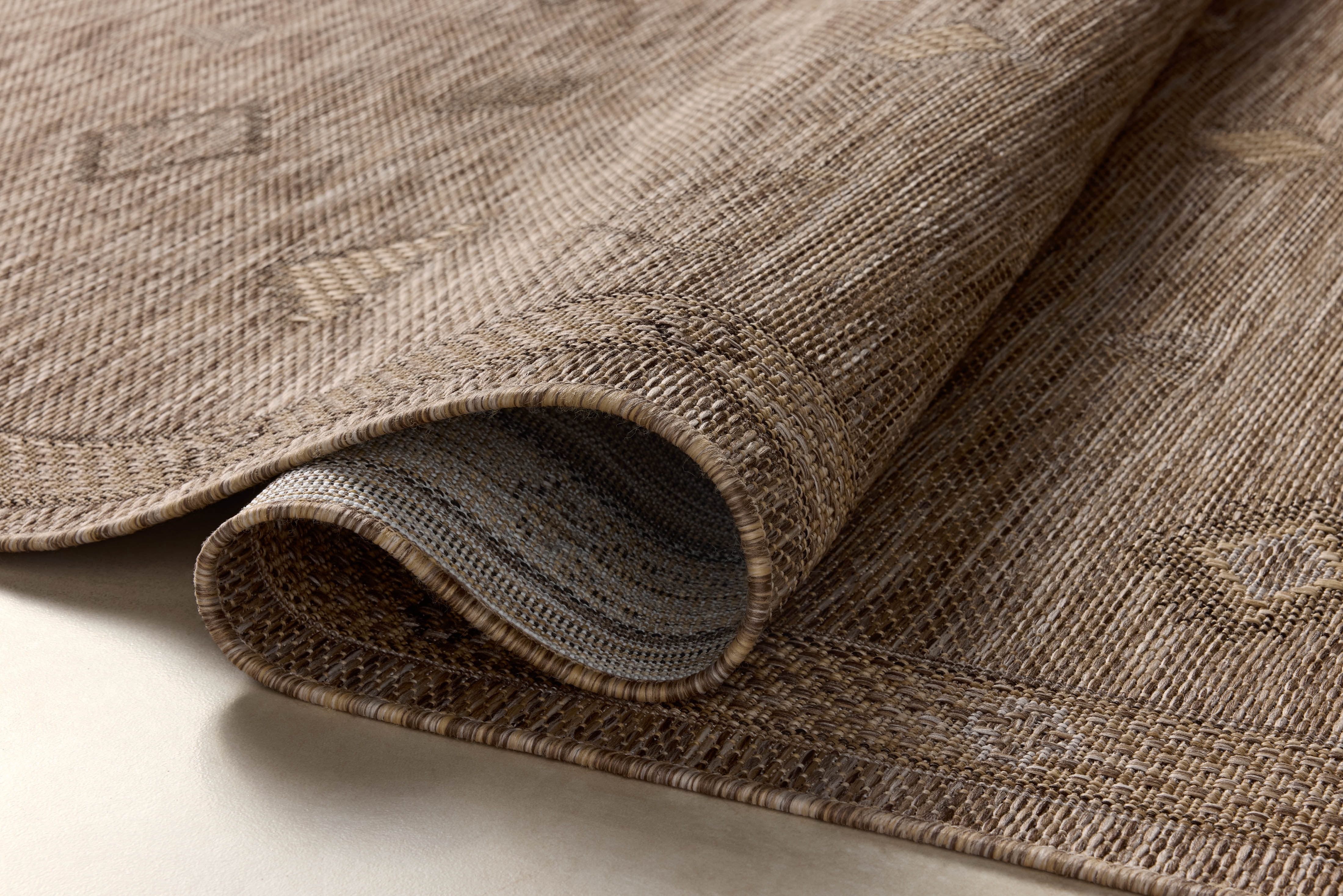 Loloi Birch Natural / Sand 18" x 18" Indoor/Outdoor Sample Rug