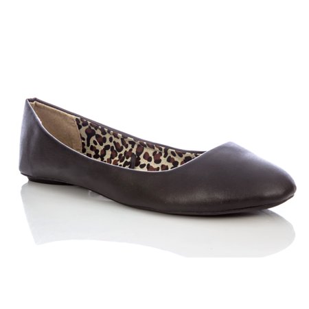 Charles Albert Women's Cobra PU Ballet Flat in Black Size: 6