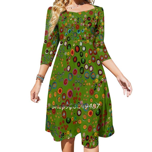 Vestido con escote cuadrado y estampado de espirales encantadoras sobre césped, bonito y holgado, elegante vestido de fiesta en la playa