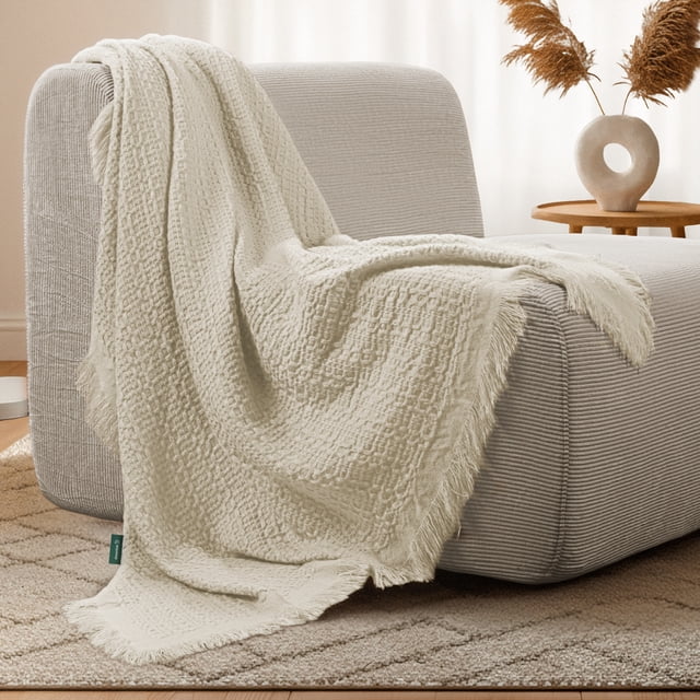 Manta Tejida Dreamlab, Frazada Decorativa para Pie de Cama o Sofá, Throw Blanket de Punto Grueso, Manta Elegante, Ligera y Acogedora, Color Almendra