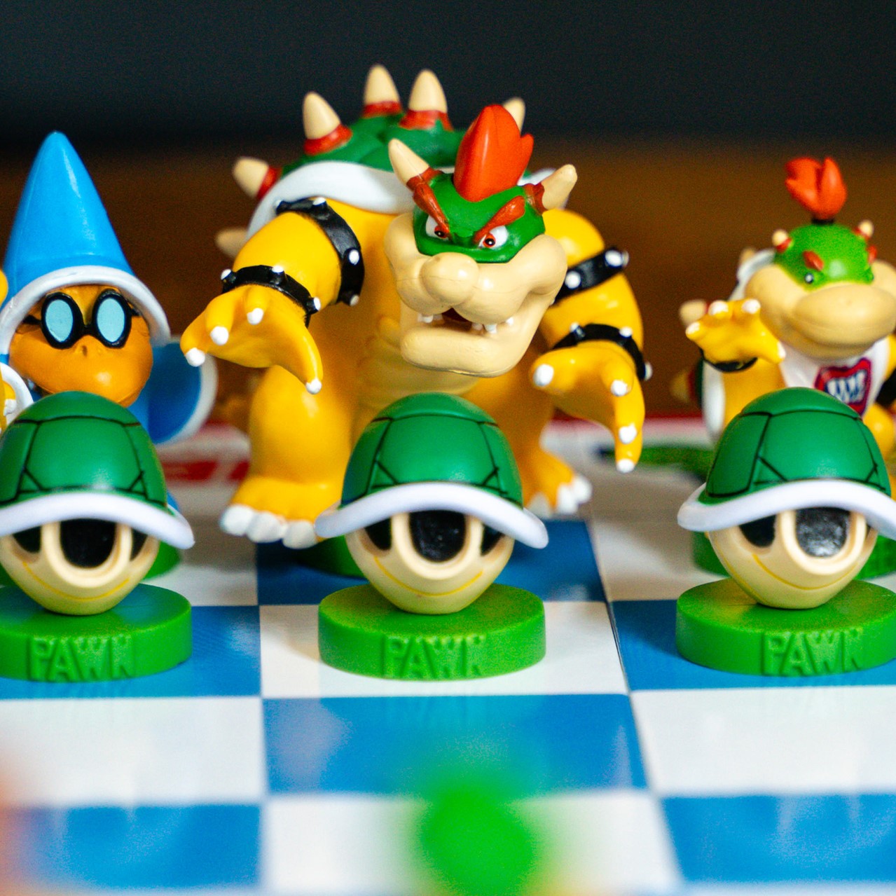 USAopoly Super Mario Chess Game – 32 Hand-Painted Pieces photo 5