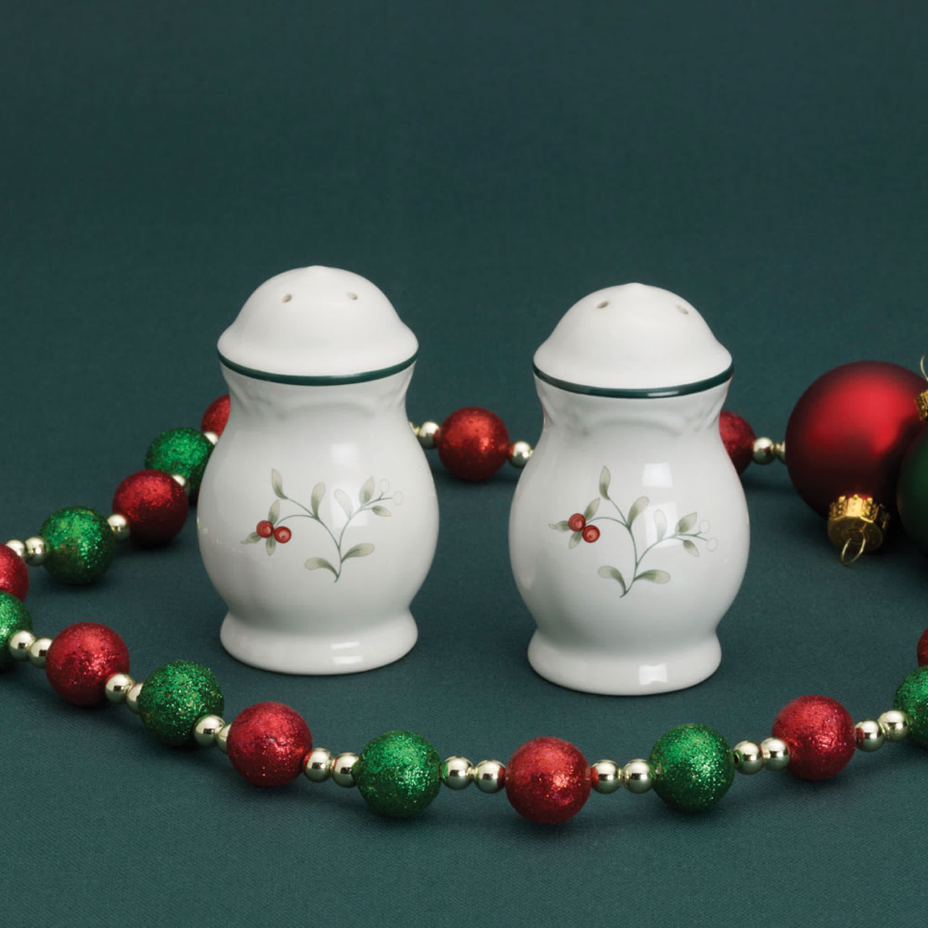 Pfaltzgraff Winterberry Stoneware Salt-and-Pepper Set