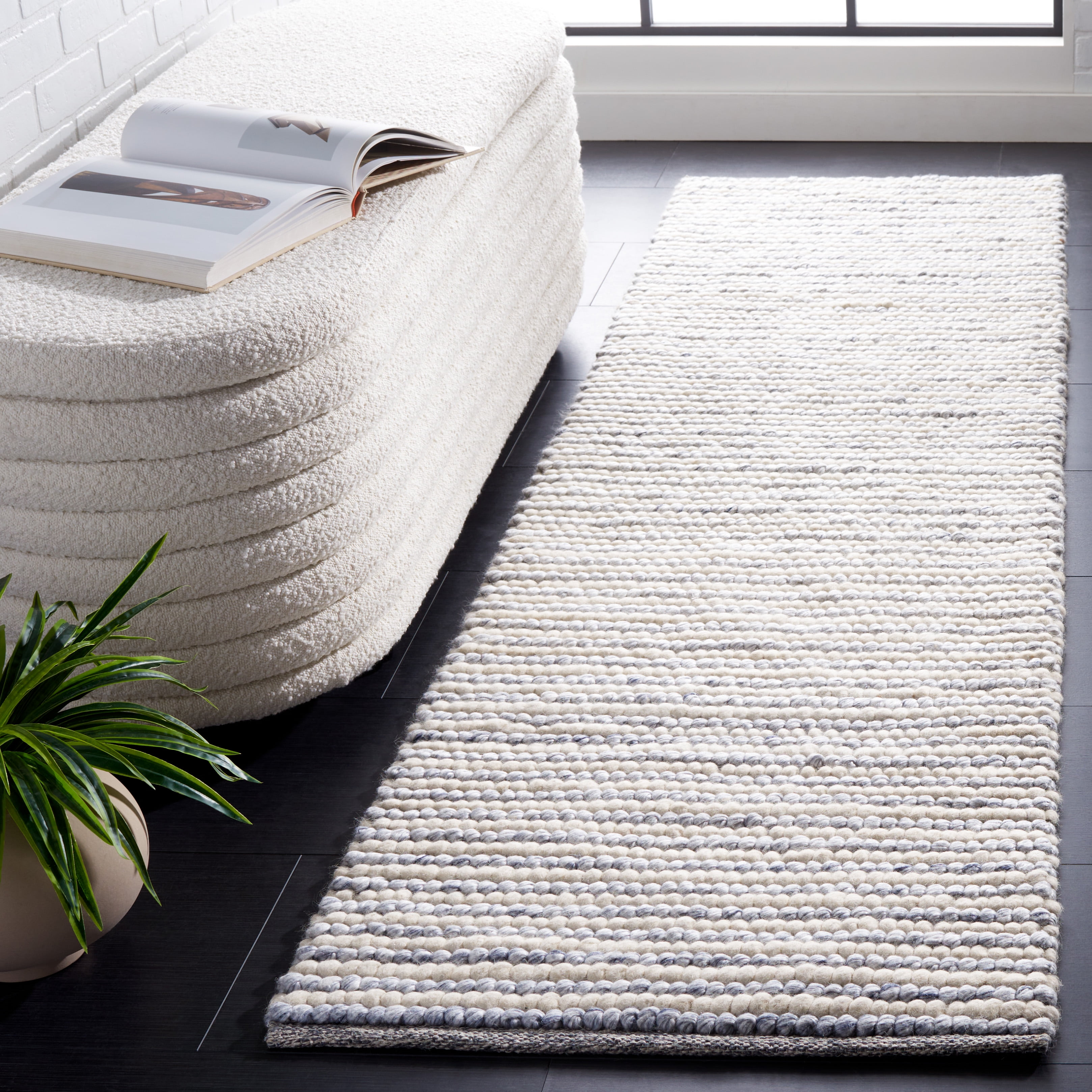 SAFAVIEH Natura Fredrick Striped Runner Rug, Ivory/Blue, 2'3" x 11'