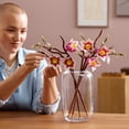 thumbnail image 4 of LEGO Botanique Les Branches de Magnolia, Décoration Florale 11510, 4 of 8
