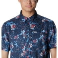 thumbnail image 4 of Columbia Men's Super Slack Tide Camp Shirt, Collegiate Navy Palmeria, Medium, 4 of 6
