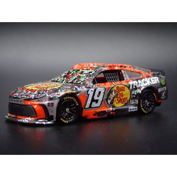Open Box 2025 TOYOTA CAMRY 19 CHASE BRISCOE BASS PRO NASCAR 1:64 SCALE DIECAST MODEL CAR