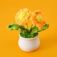 thumbnail image 1 of Girasol de lana de punto en maceta con flores artificiales para estudio, decoración de escritorio, temporada de graduación, regalo del día del maestro, 1 of 6
