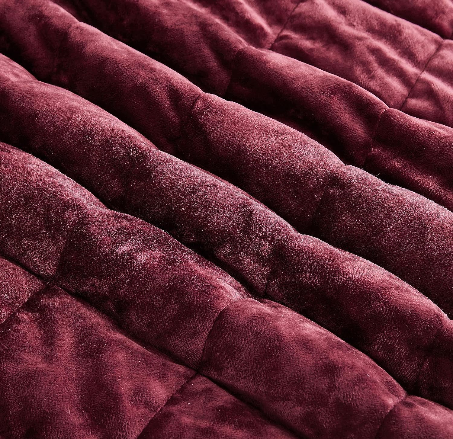 Chezmoi Collection Lux Burgundy Velvet Quilt King Set, 3-Piece Lush Plush Distressed Velvet Bedding All Season Lightweight Bedspread Brushed Microfiber Reverse with Diamond Stitch Quilting