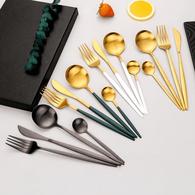 Para juego de cuchillo, tenedor y cuchara portugués, vajilla occidental, juego de cuchillo y tenedor de acero inoxidable en oro mate.
