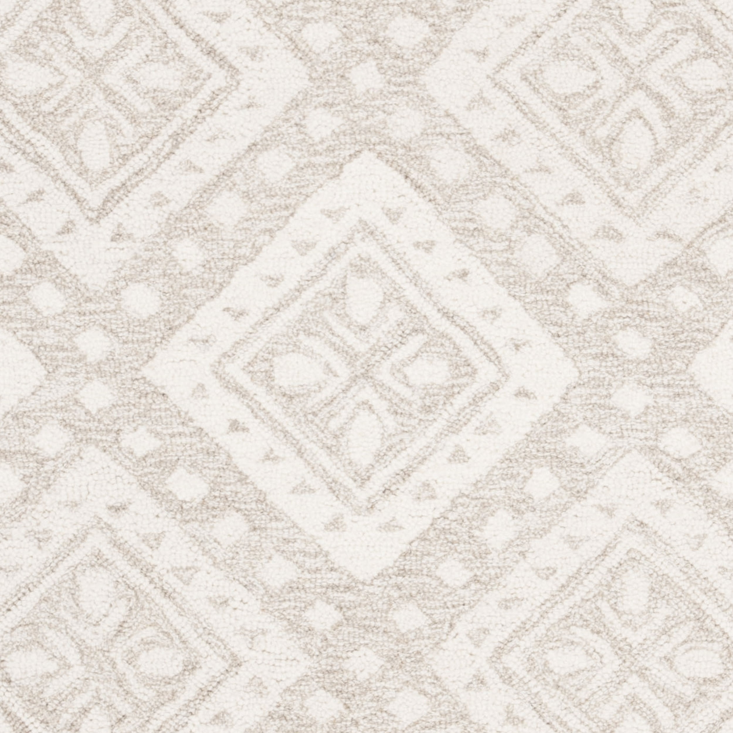 SAFAVIEH Micro-Loop Regis Geometric Aztec Wool Area Rug, Beige/Ivory, 4' x 6'