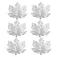 thumbnail image 1 of Juego de 6 manteles individuales de PVC con forma de hoja de arce para decoración de mesa, para cocina, hogar y Halloween. Plata, 1 of 9