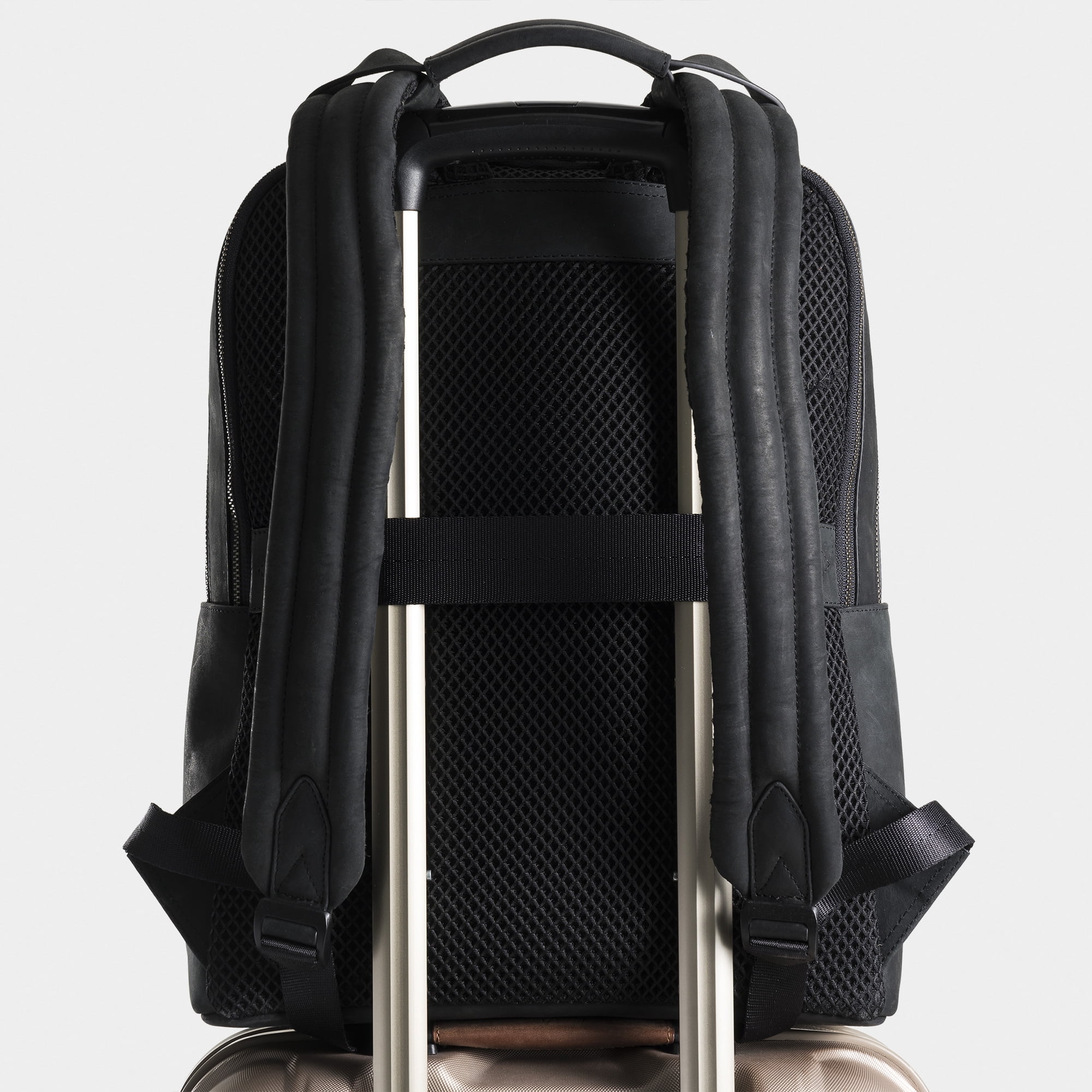 Velez Leather Backpack for Men, Cool Comfort, Black, 1 Piece
