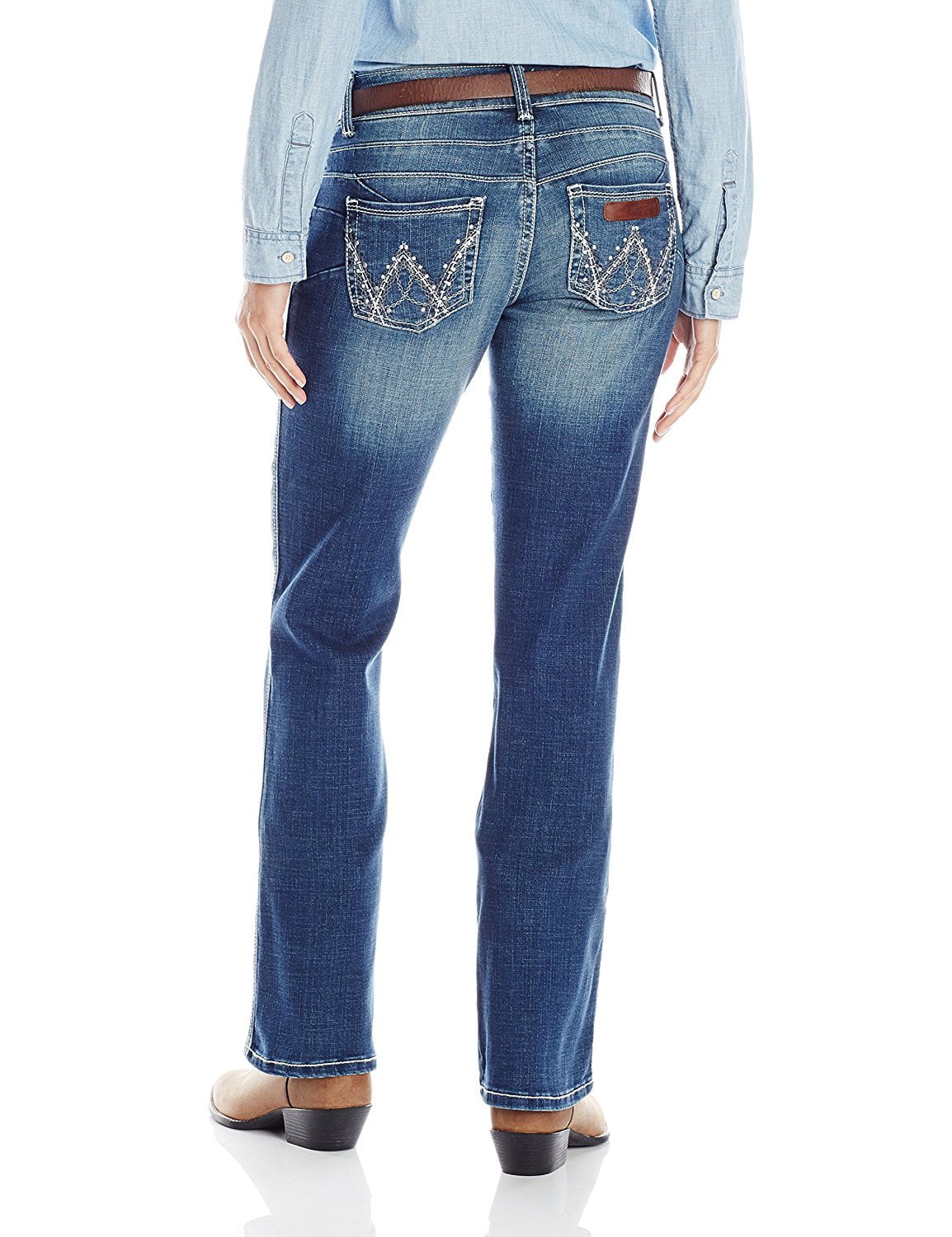 wrangler mae booty up